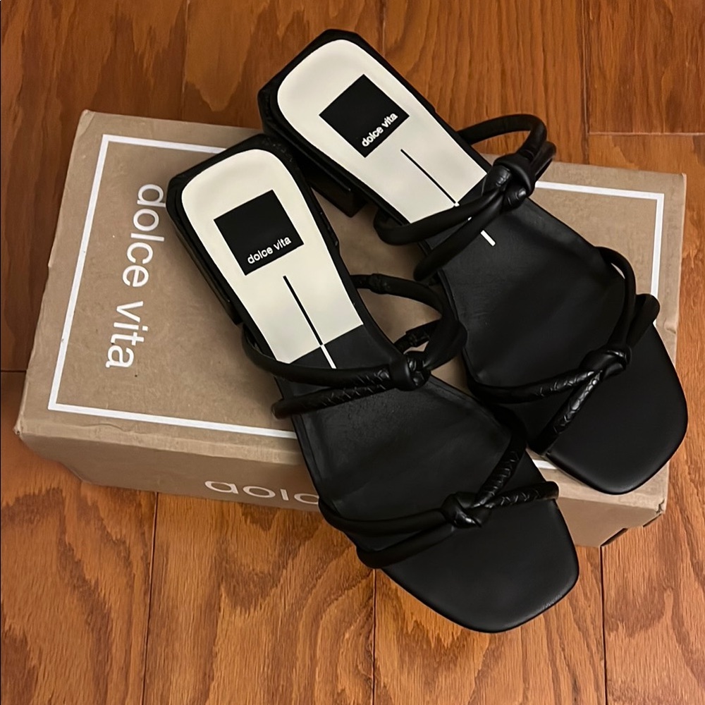 Dolce Vita Strappy Women’s Sandals